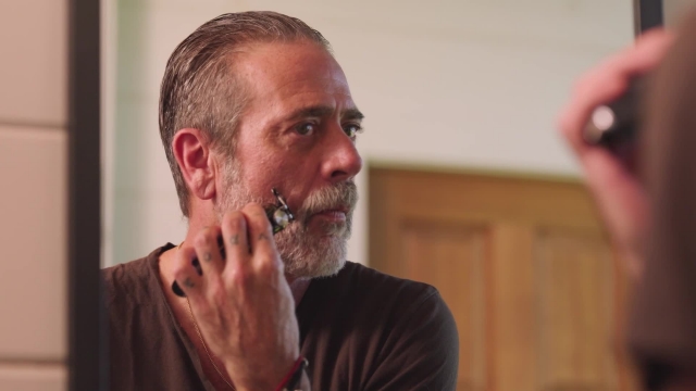 Wahl | The Serious Beardsman | Featuring Jeffrey Dean Morgan